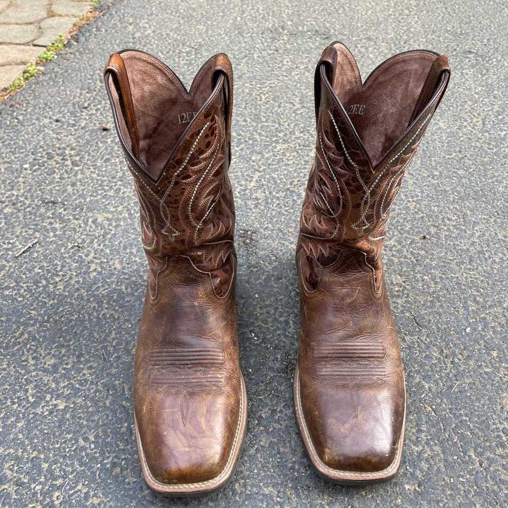 Ariat size 12 square toe boots